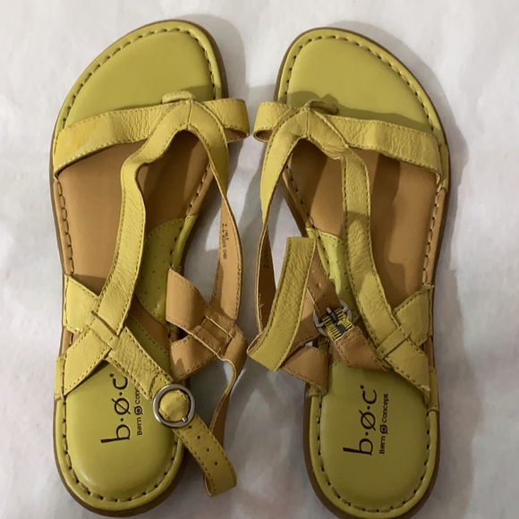 BOC Leather Sandals - Picture 2 of 8